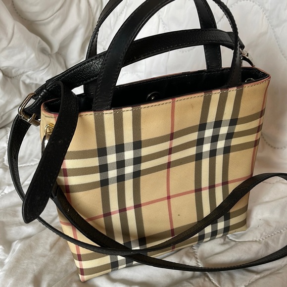 Burberry Handbags - Burberry mini bag